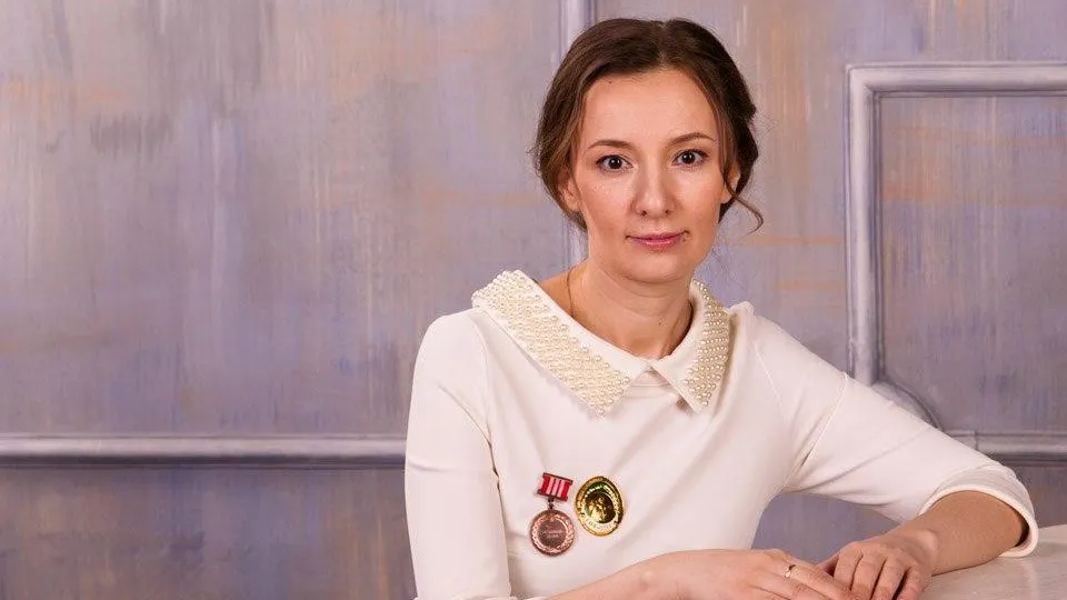 Детский омбудсмен России рассказала, что будет с оставленными в Шереметьеве детьми