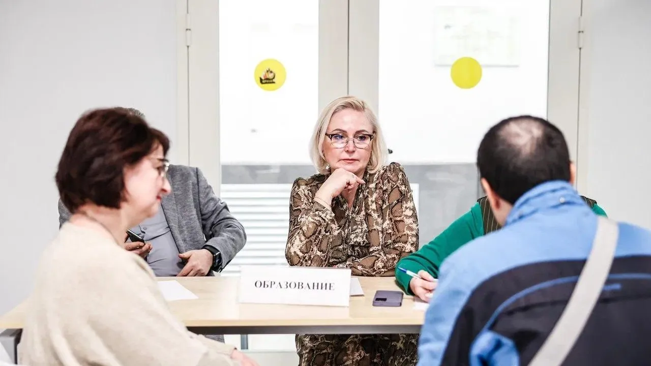 В Образовательном центре «Полет» в Павшинской пойме прошел прием граждан