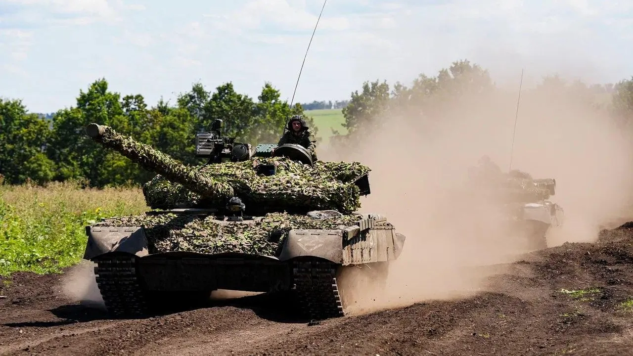 Арестович*: россияне снова прорвались в Купянск на глазах изумленных бойцов ВСУ