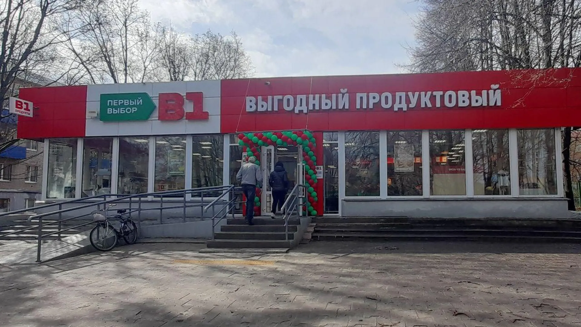 В Пущине открылось 2 новых сетевых магазина