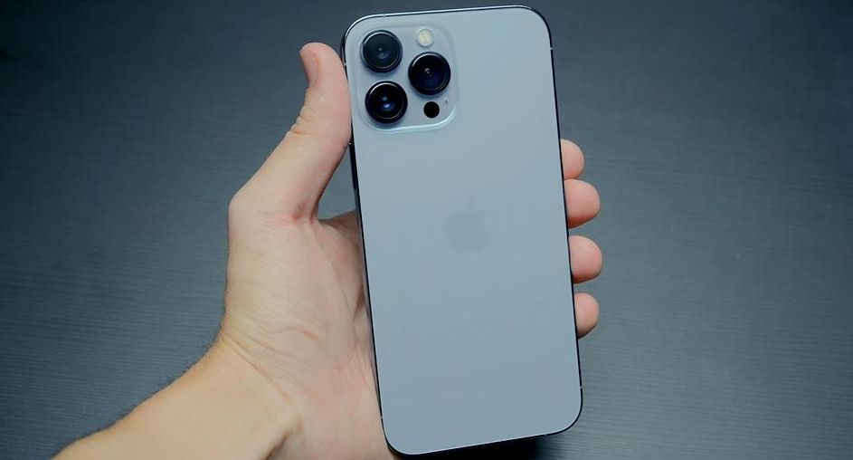 Аналитик Муртазин: возвращение Apple на российский рынок обрушит цены на iPhone