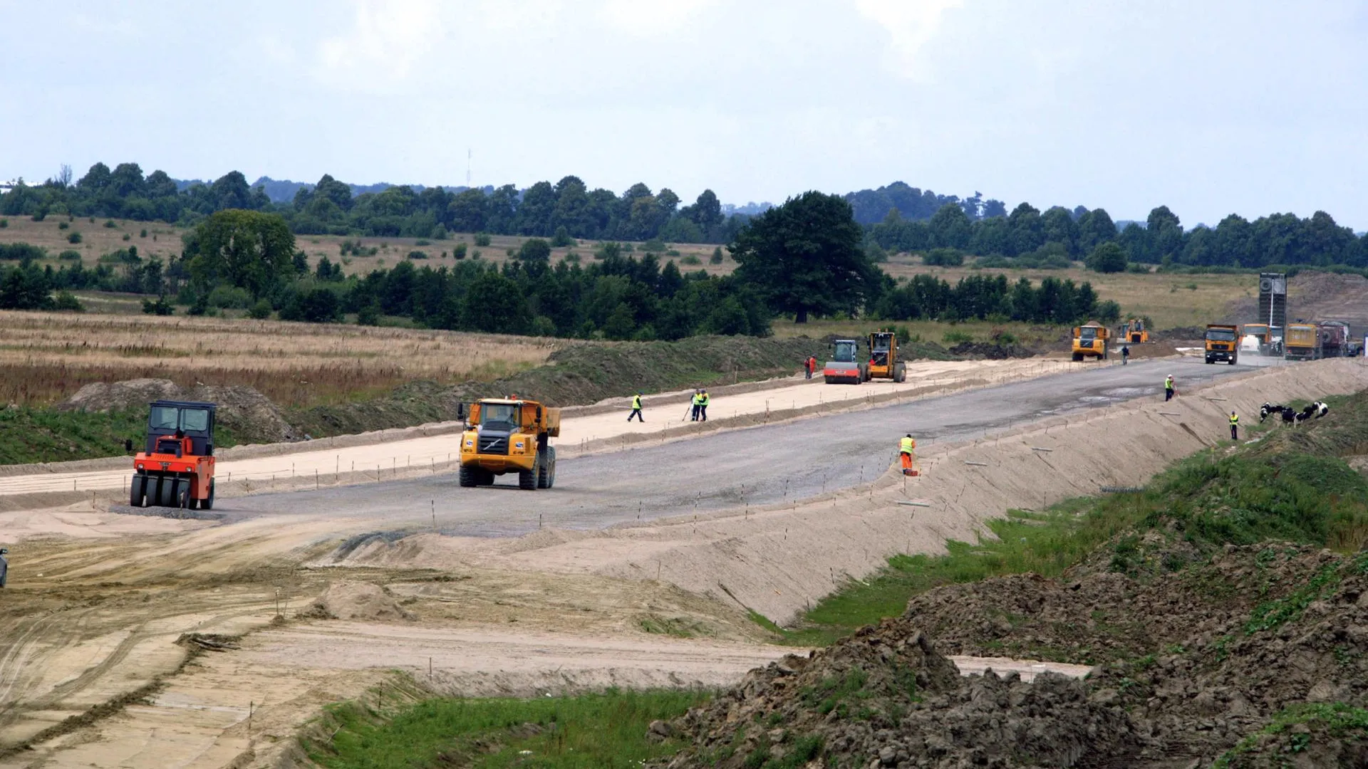 Средства на проектирование сельских дорог не освоены за год — министр