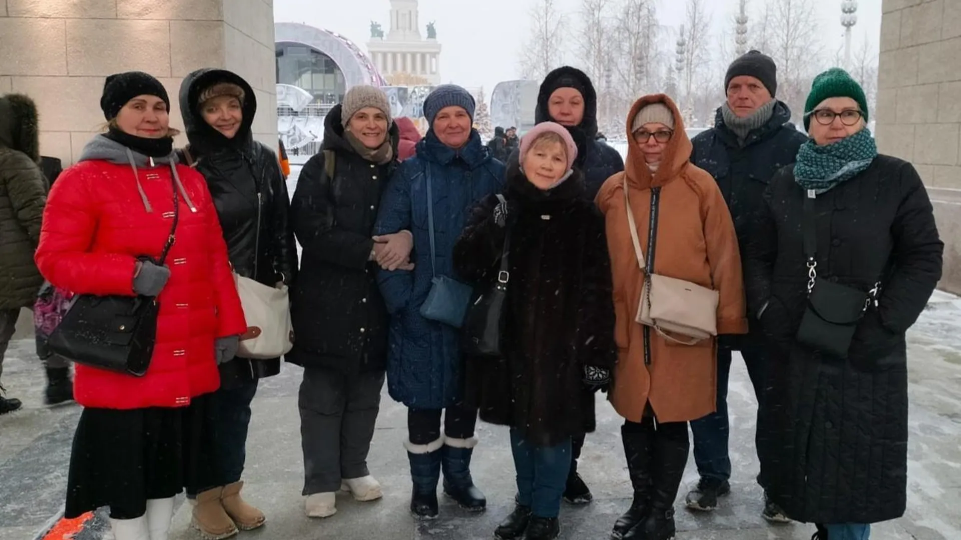Активные долголеты из Мытищ посетили выставку‑форум «Россия» с очередной экскурсией