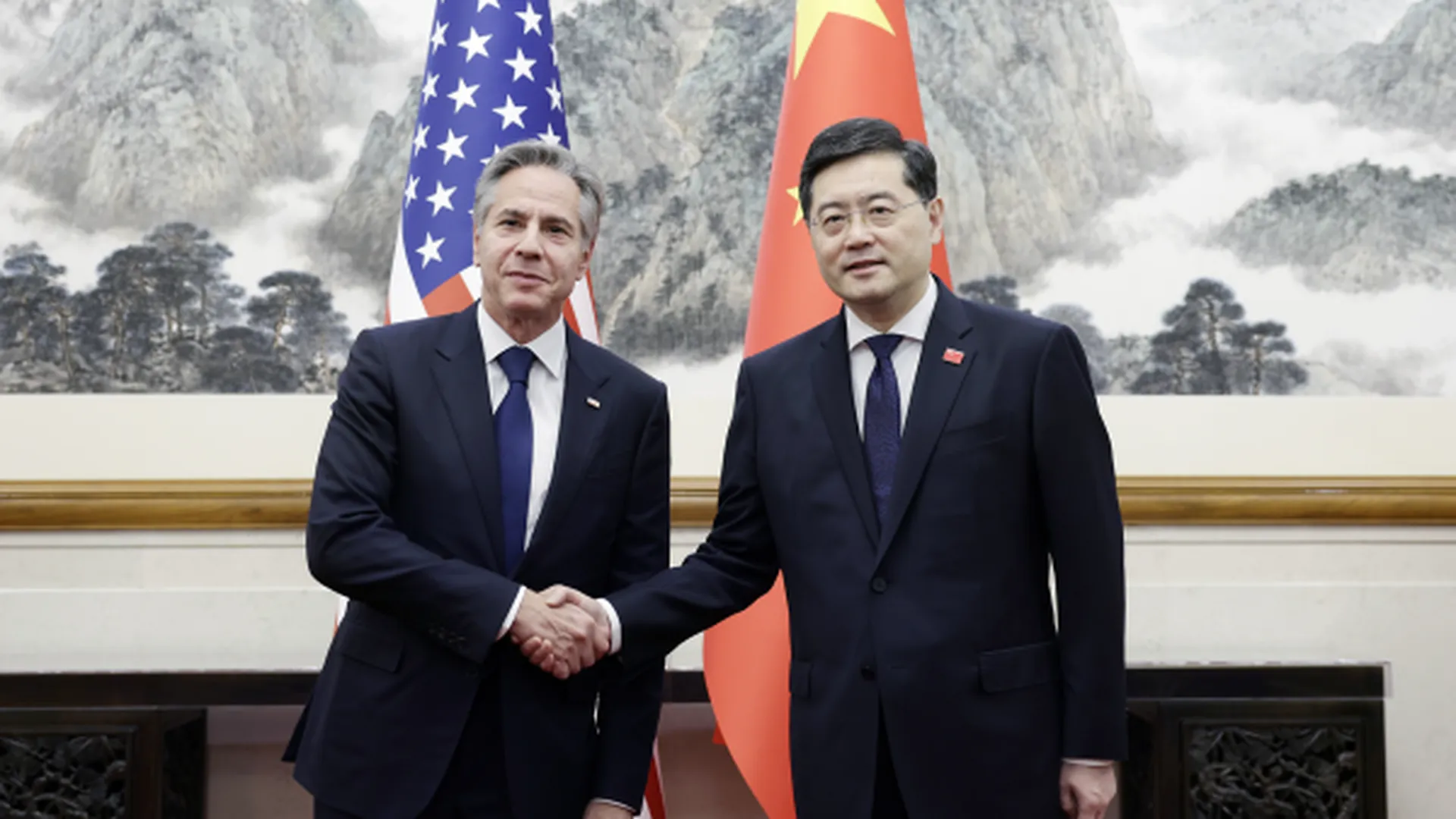 Эксперт Романчук: задача КНР – как можно дольше сдерживать ухудшение отношений с США