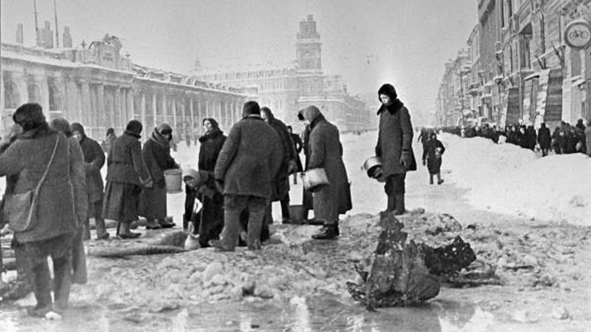 Минтруд подготовил проект о выплате 50 тыс рублей блокадникам и освободителям Ленинграда