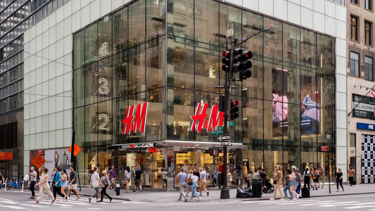 City h&m store