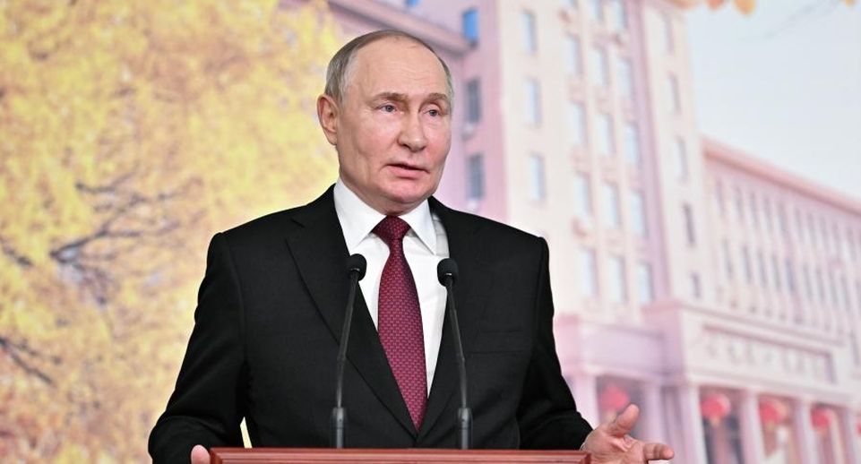 Репортаж о Владимире Путине в Харбине обернулся скандалом с крестами