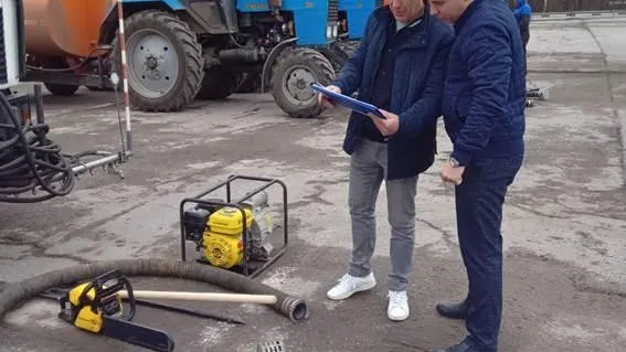 В трех округах Подмосковья проверили водоподвозящую технику