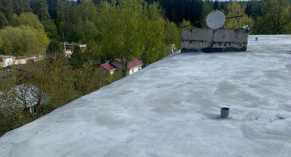 В Солнечногорске делают ремонт крыши в поселке дома отдыха «Владимира Ильича»