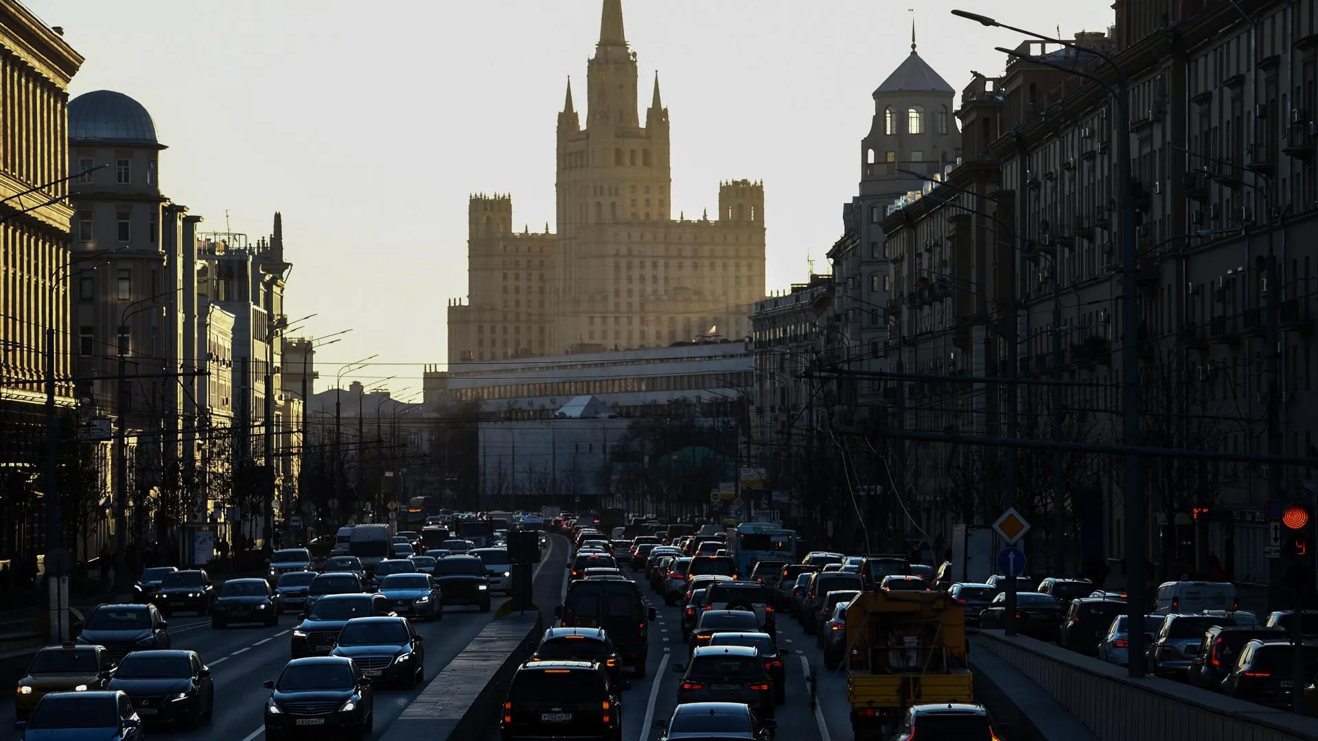 В Московском регионе насчитали больше машин, чем во многих европейских  городах | РИАМО