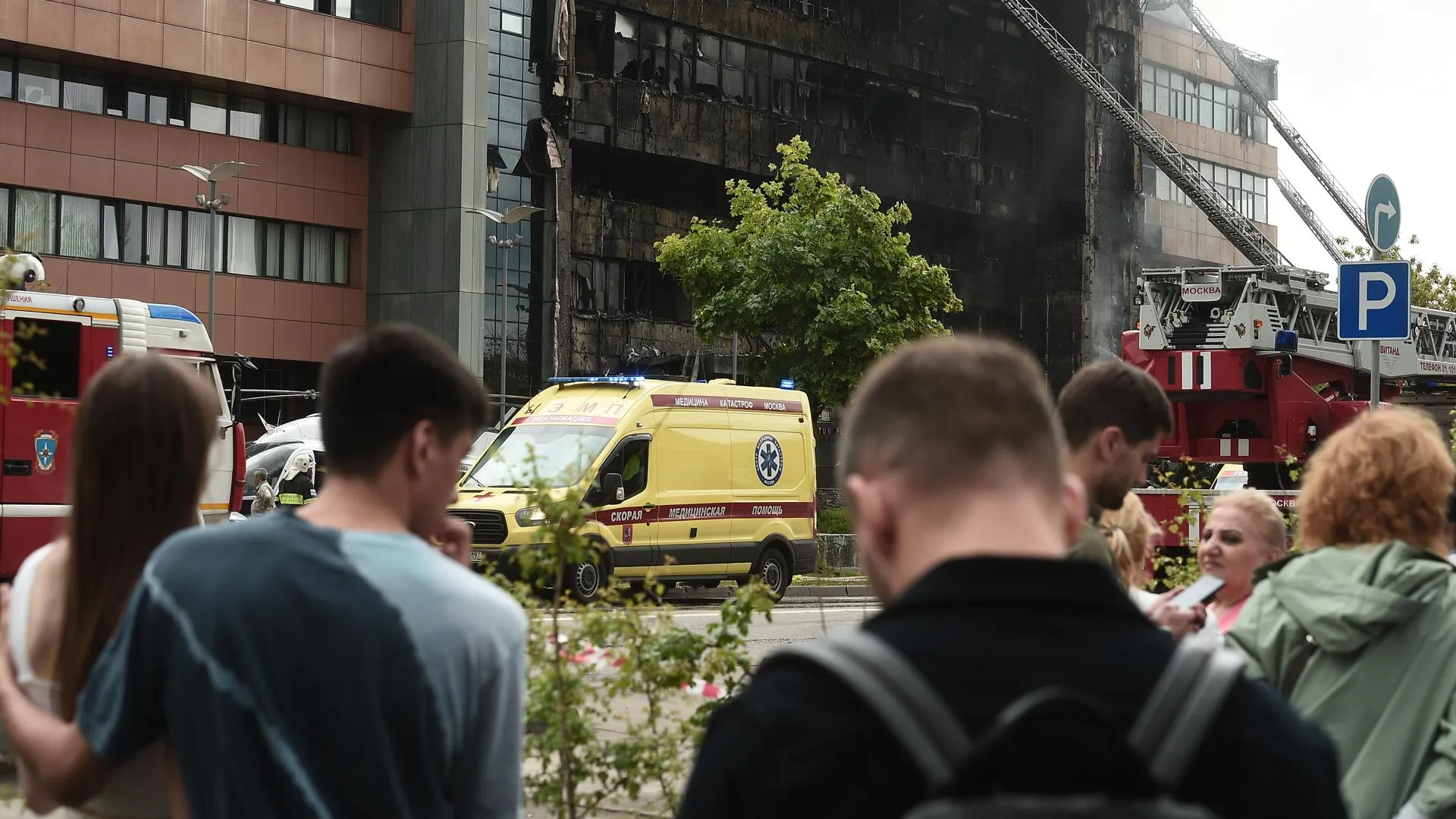 Начальник главка МЧС Москвы госпитализирован с места пожара в «Гранд Сетунь плаза»