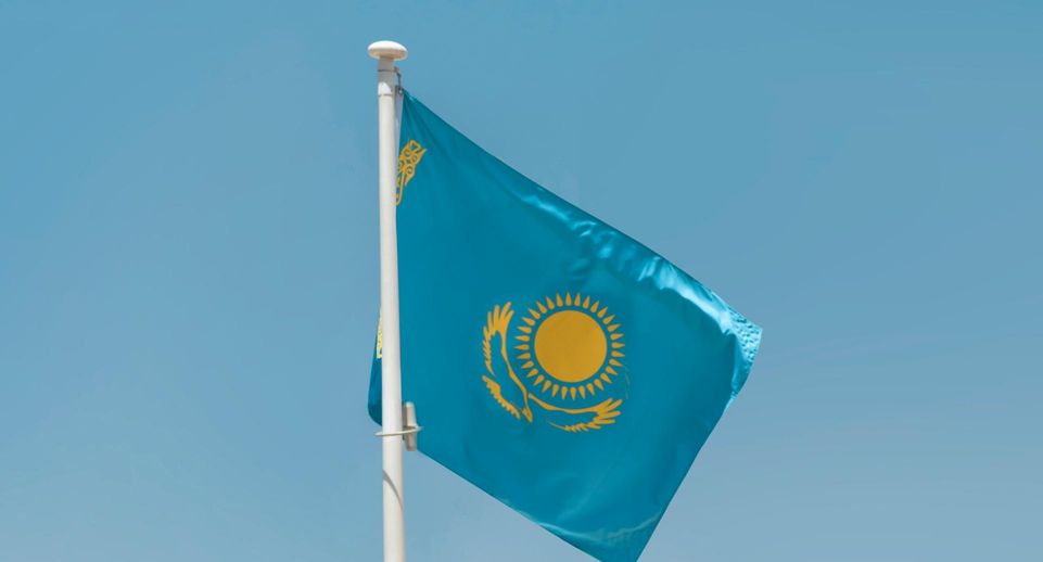 Российские ценные бумаги на сотни млрд рублей могли переехать в Казахстан