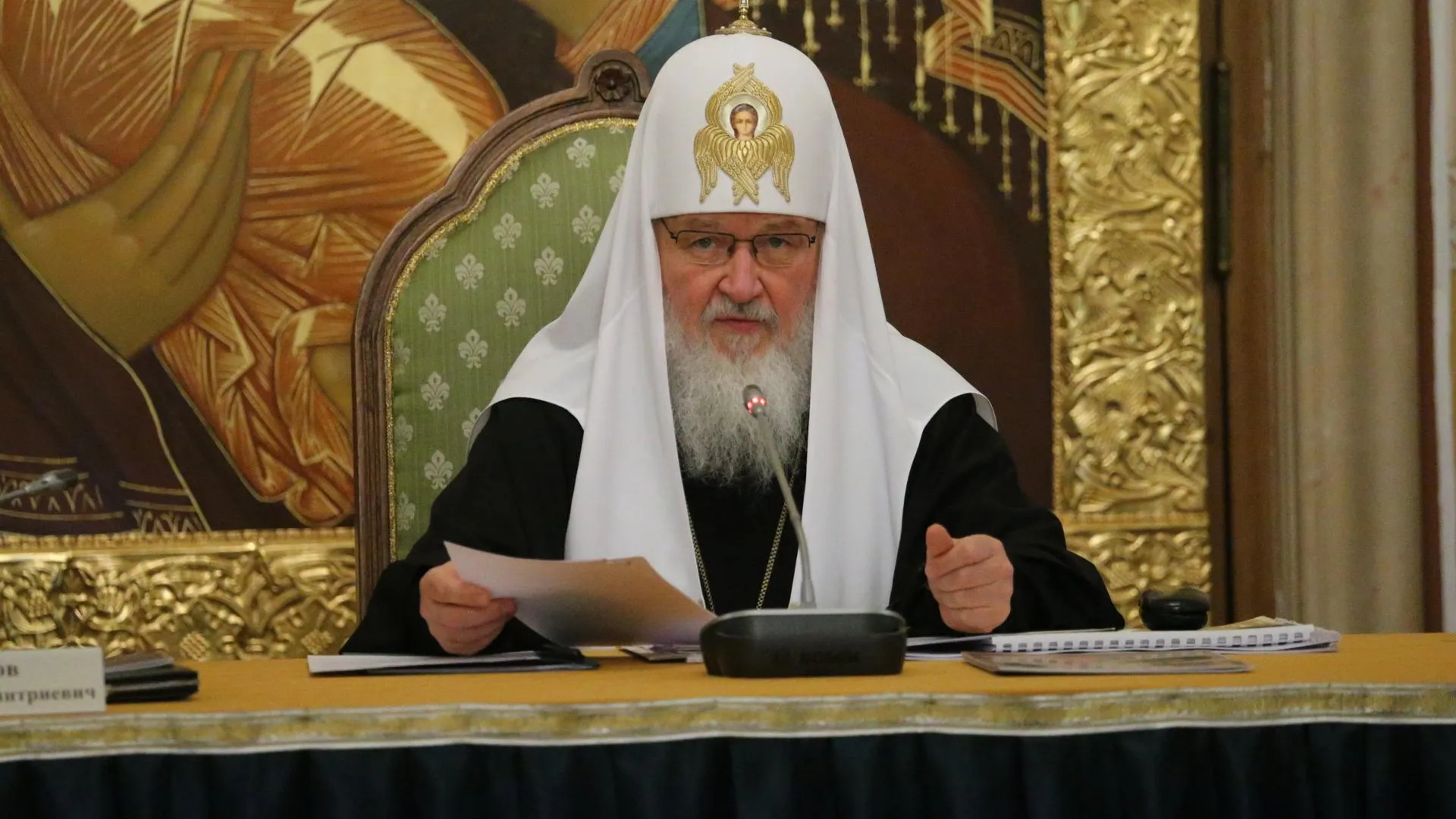 Патриарх подписал обращение за запрет абортов в России