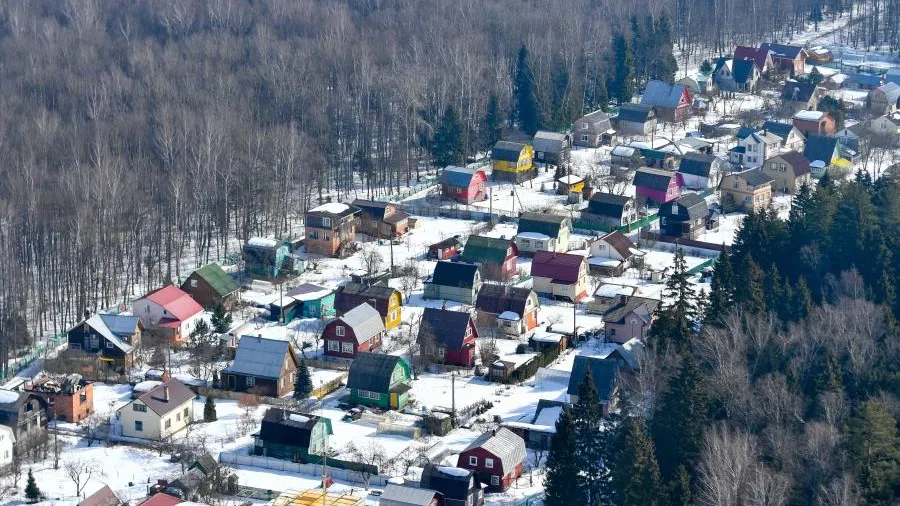 Самые популярные загородные дома в Подмосковье: экологичные, с остеклением и плоской крышей