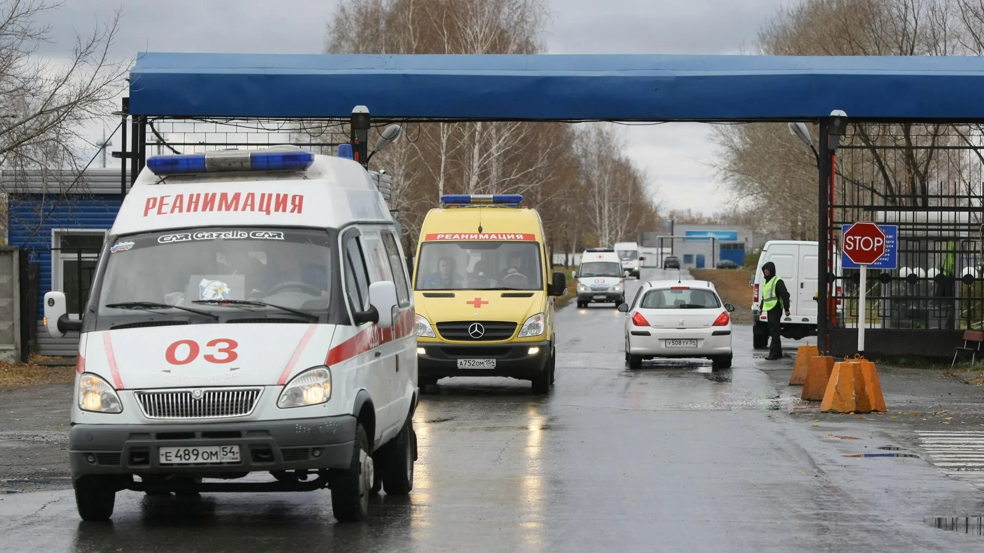 Пьяные девочки пытались покончить с собой после застолья