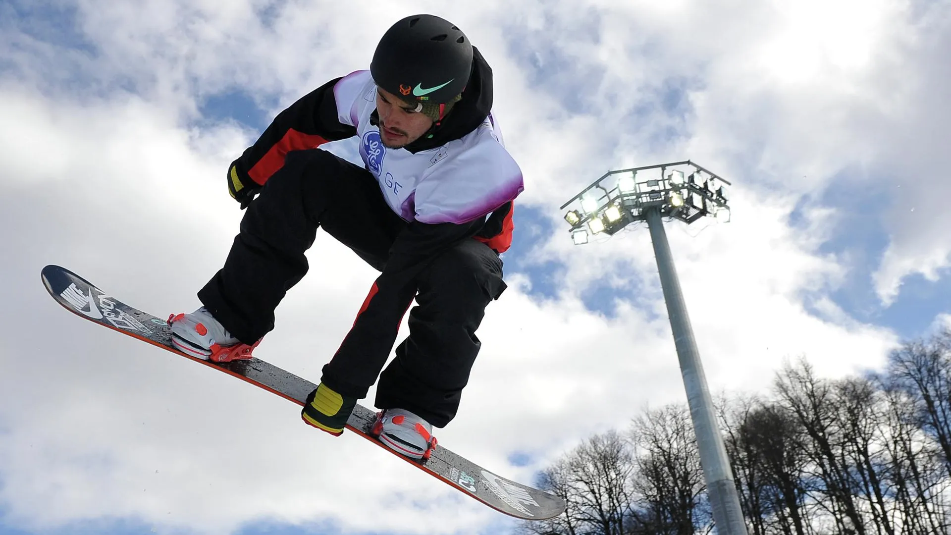 Соревнования по сноуборду прошли в Сергиево-Посадском районе