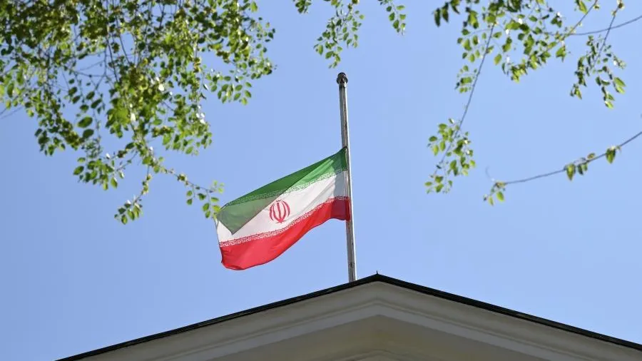Вертолет сбили: востоковед озвучил возможные причины гибели главы Ирана