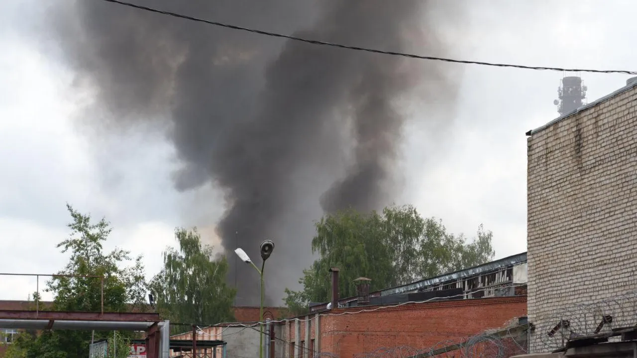 На место взрыва на заводе в Сергиевом Посаде приехал глава округа Дмитрий Акулов