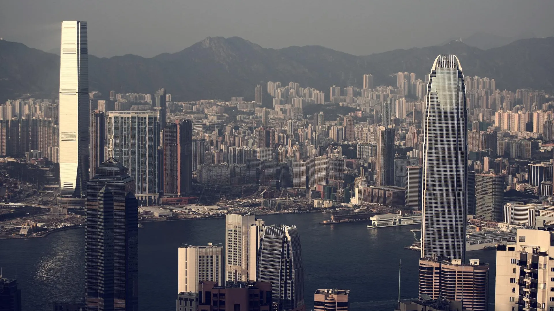 Гонконг пригрозил делистингом компаниям из Макао из‑за продажи казино в РФ