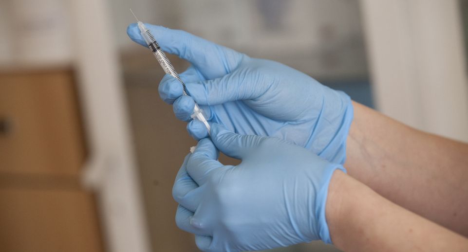 Врач Неронов: вакцинация — главная профилактика от заражения гепатитом