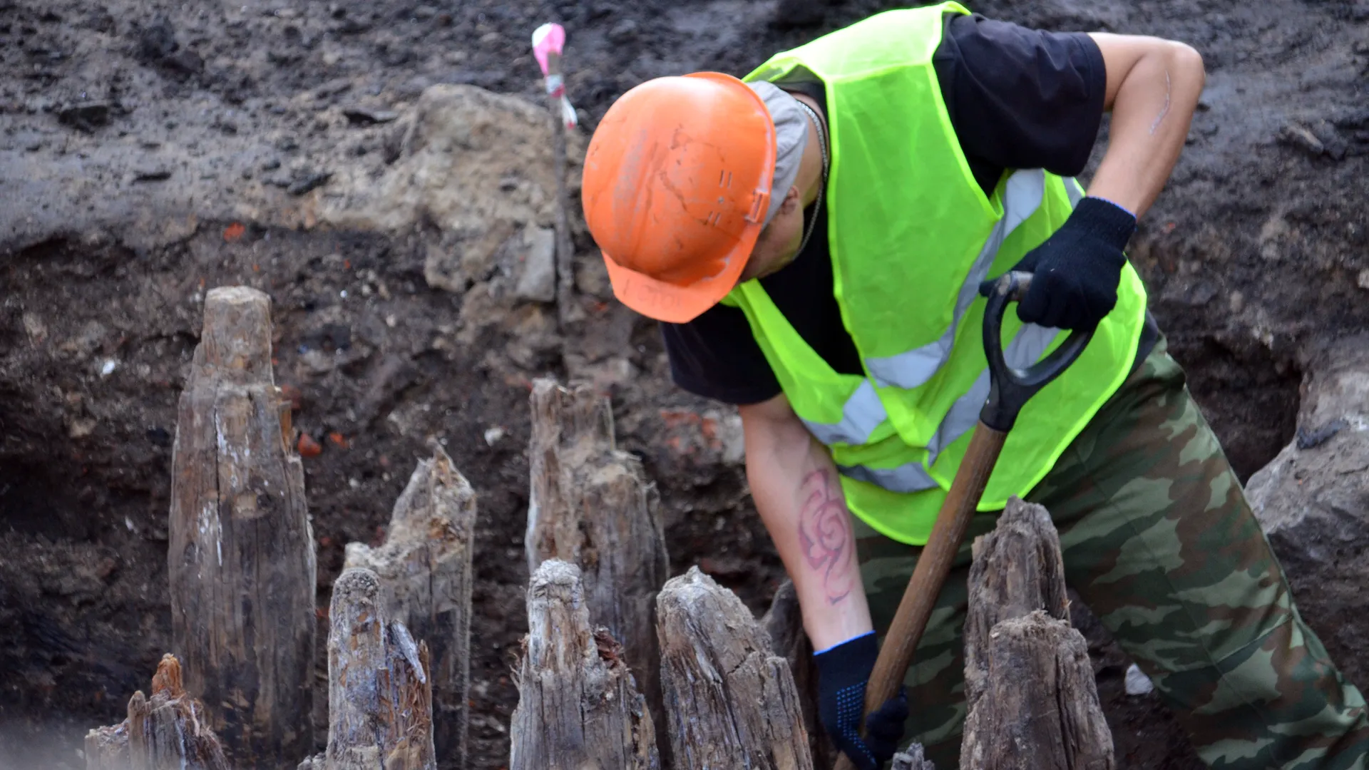 Археологи нашли редкие артефакты при раскопках на Кубани
