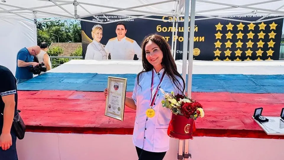 Подмосковные предприниматели представили на выставке «Россия» рекордный торт