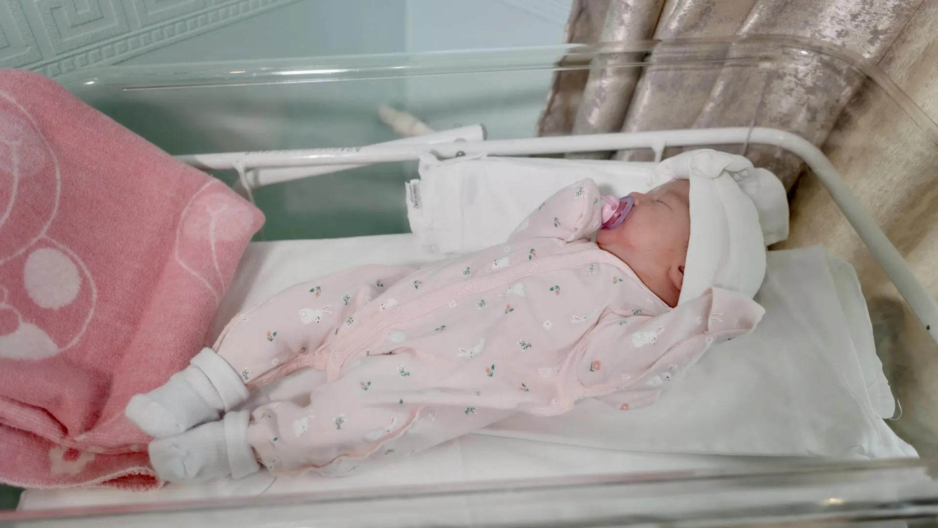 В подмосковном роддоме МОЦОМД пациентка родила 6‑го ребенка