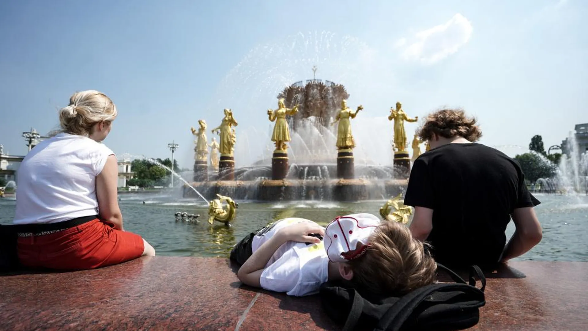 Температура летом в Москве может достигать плюс 35 градусов — профессор