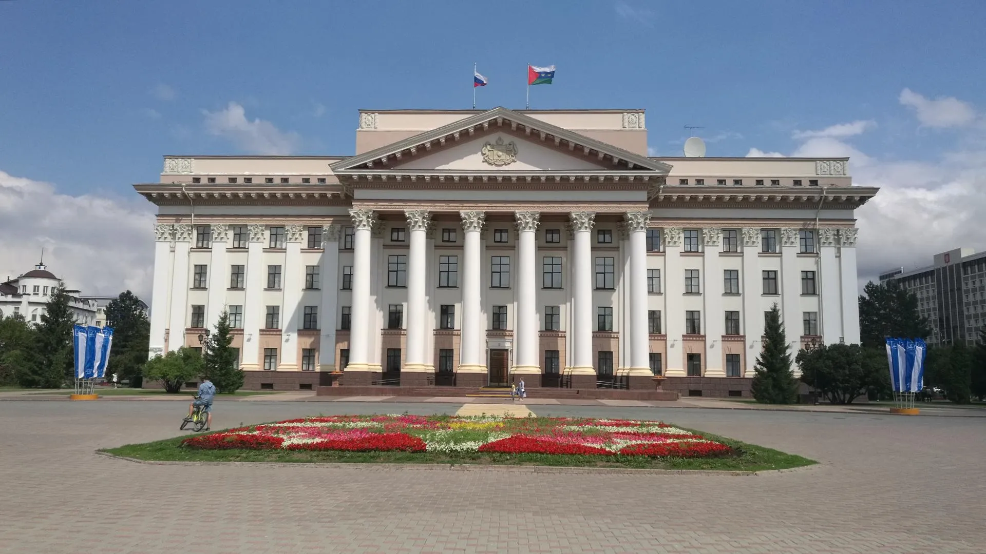 Ветераны СВО собираются на митинг из-за подаренных им домов под Тюменью