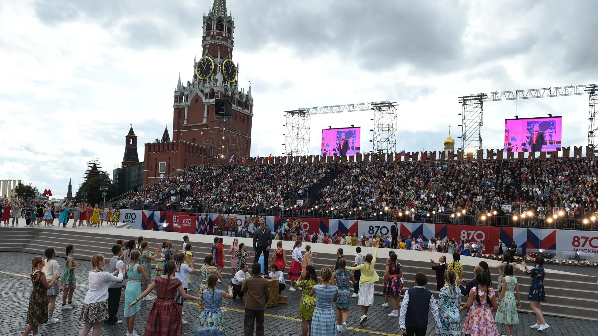 Около 6,5 млн человек отпраздновали День города в Москве 9 сентября