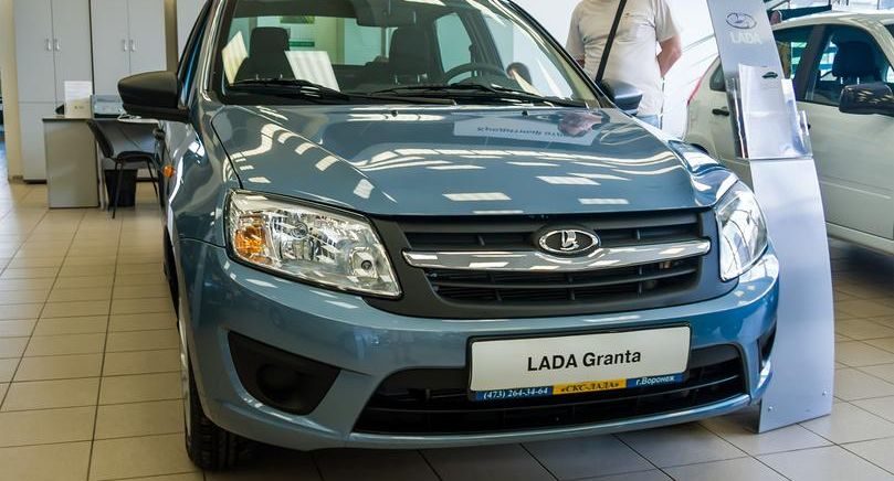 «АвтоВАЗ»: Lada Granta будет выпускаться, пока востребована у россиян