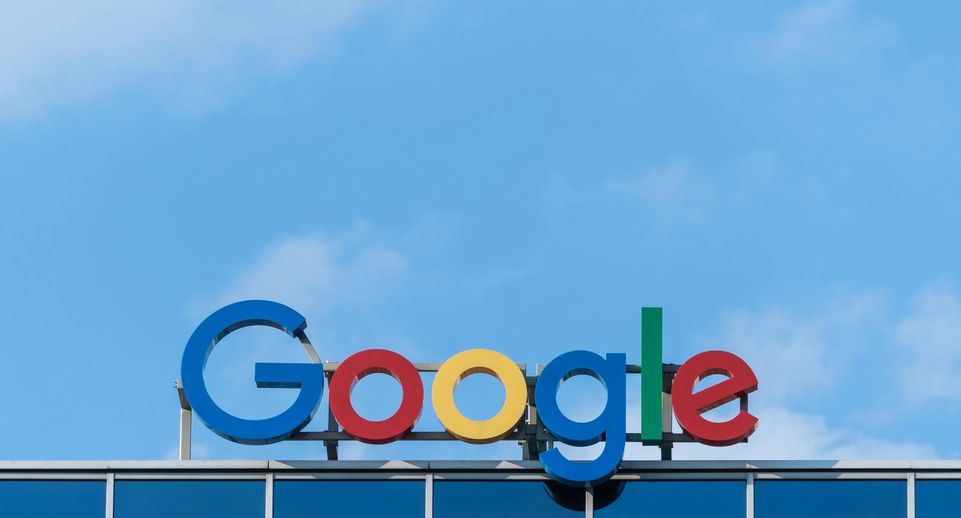 Капитализация владельца Google впервые превысила 2 трлн долларов