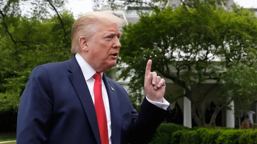 Стало известно, когда Трамп планирует «усадить» Украину за стол переговоров