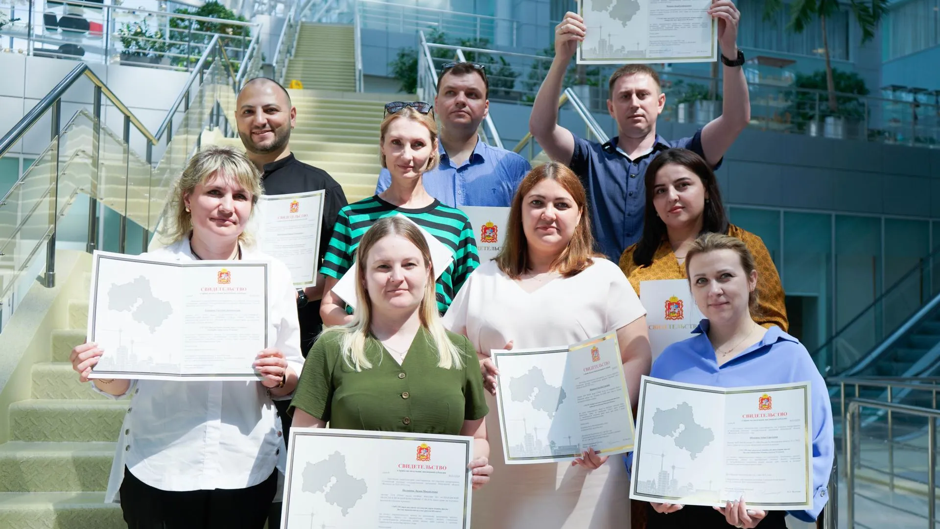 Сотрудники скорой медпомощи Подмосковья получили сертификаты на соципотеку
