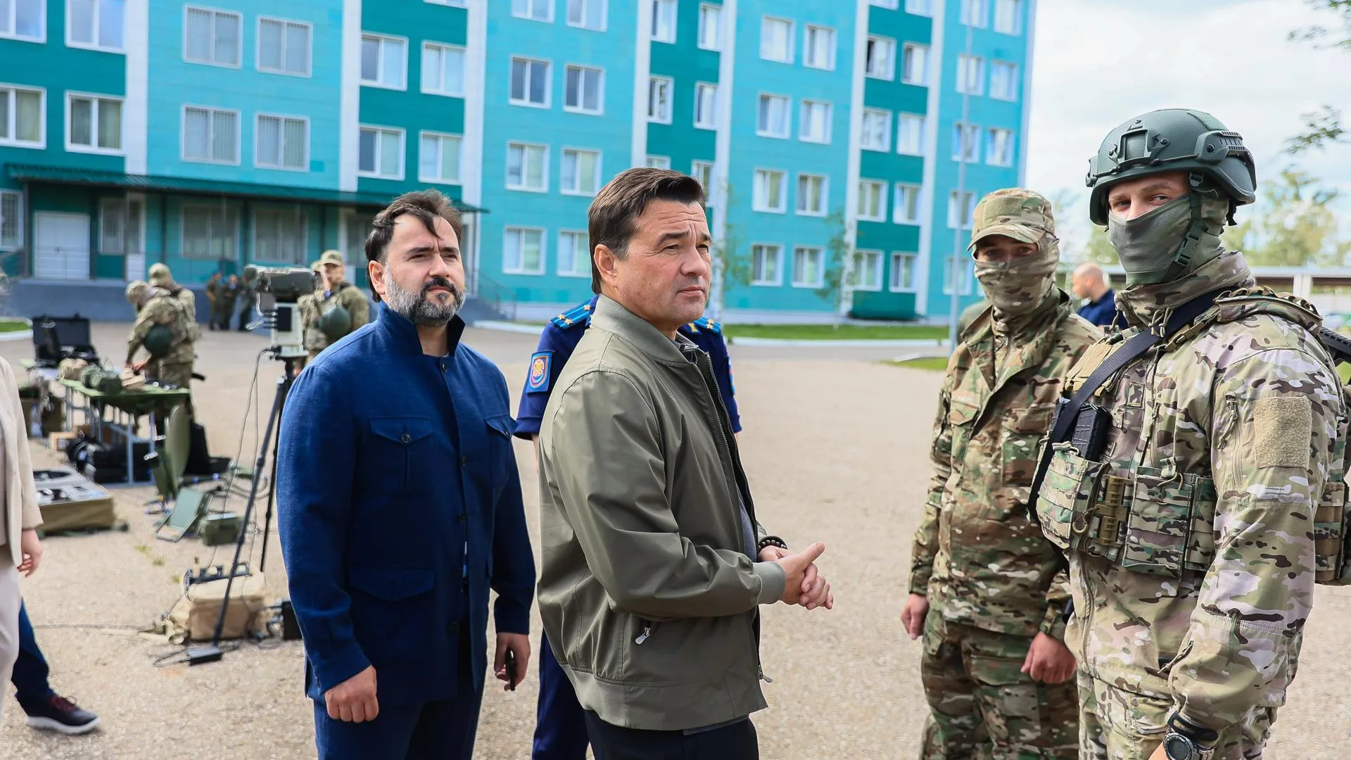 Андрей Воробьев поздравил военных 45‑й бригады спецназа ВДВ с годовщиной ее образования
