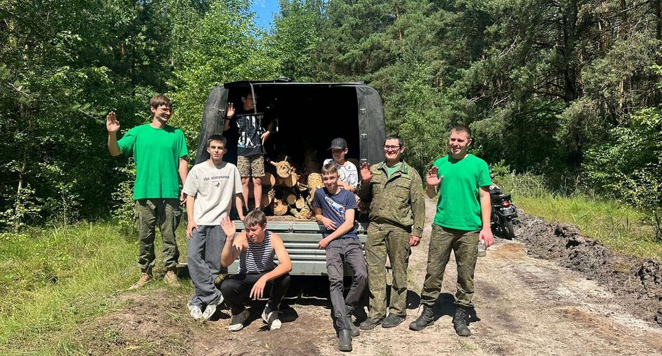Общественные активисты провели в Луховицах субботник в рамках проекта «Чистый лес»
