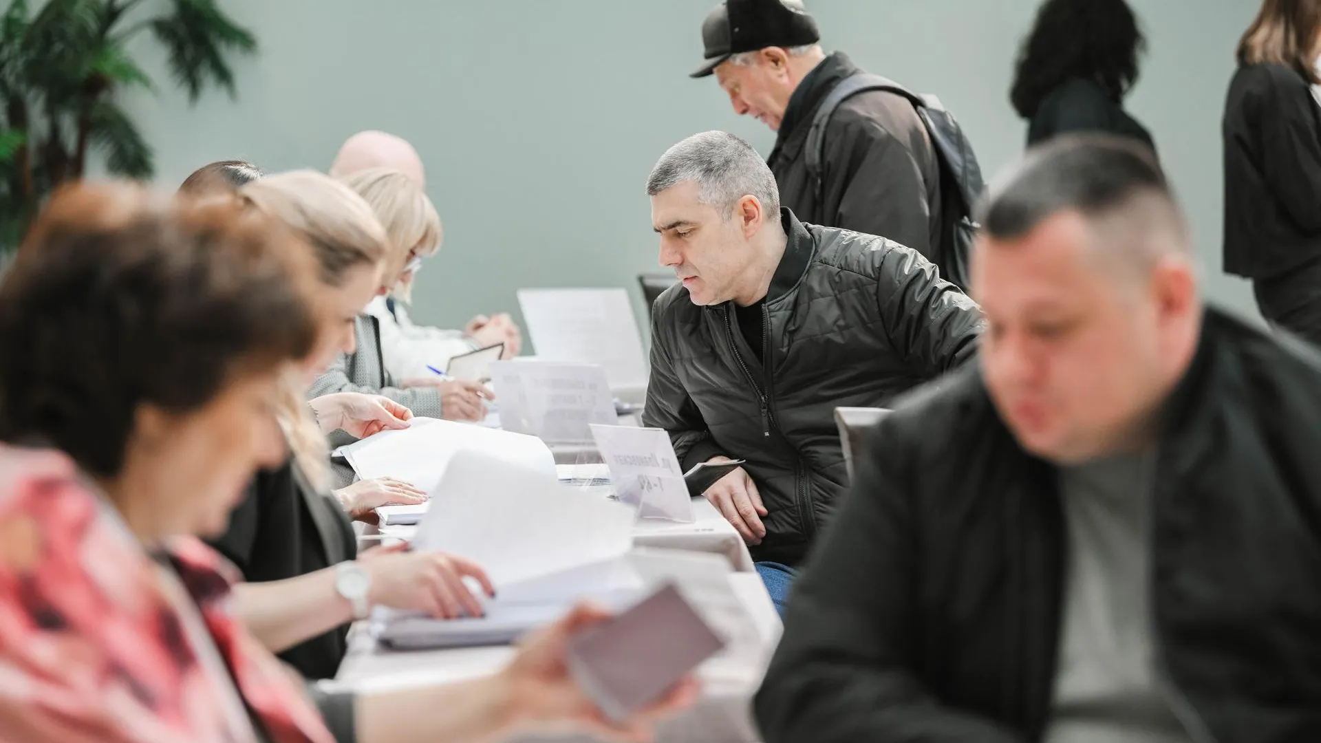 Жители Химок голосовали на 119 участках на выборах президента Российской Федерации