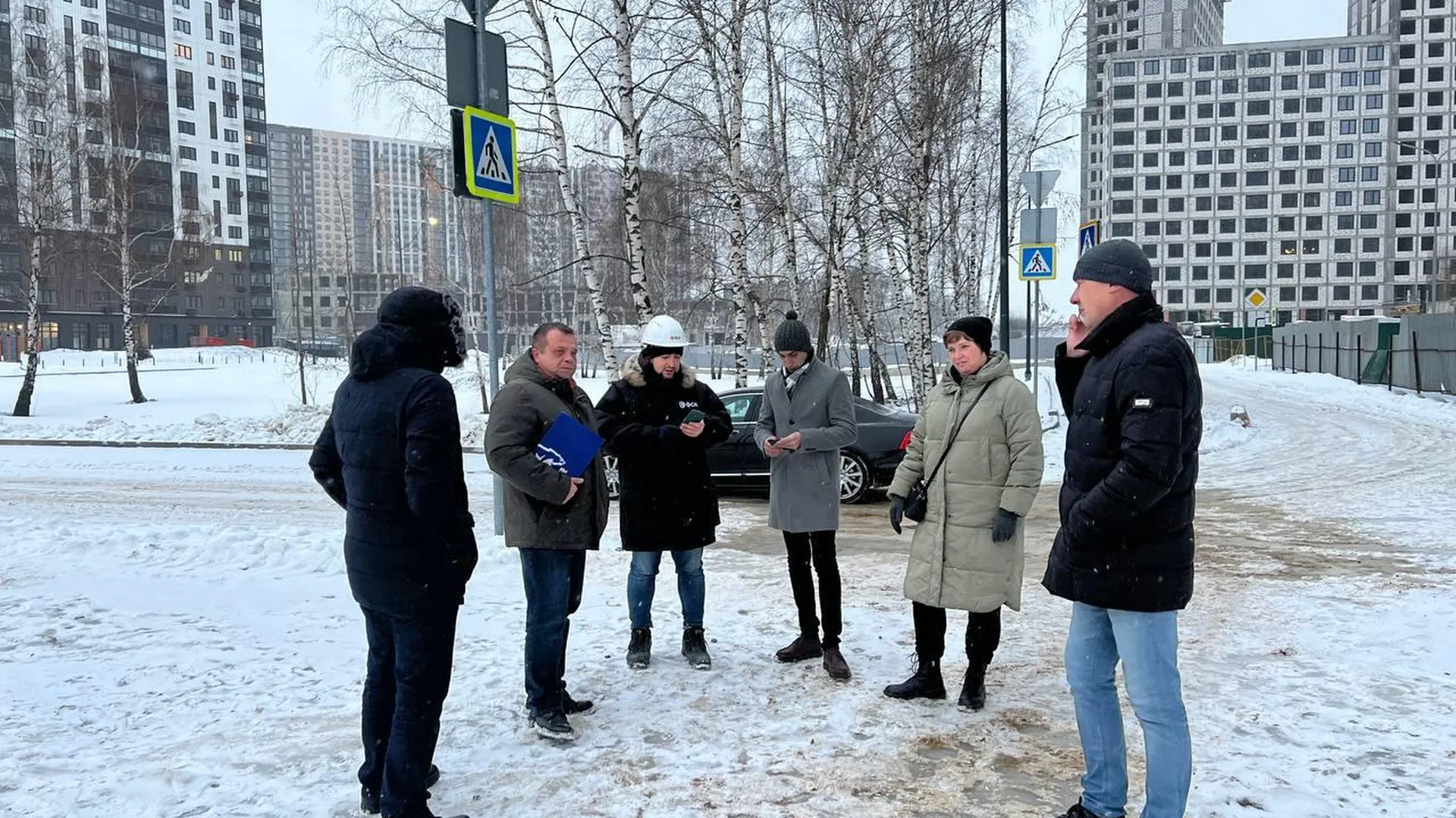Автоинспекторы Дмитровского округа провели беседы с обучающимися в автошколе