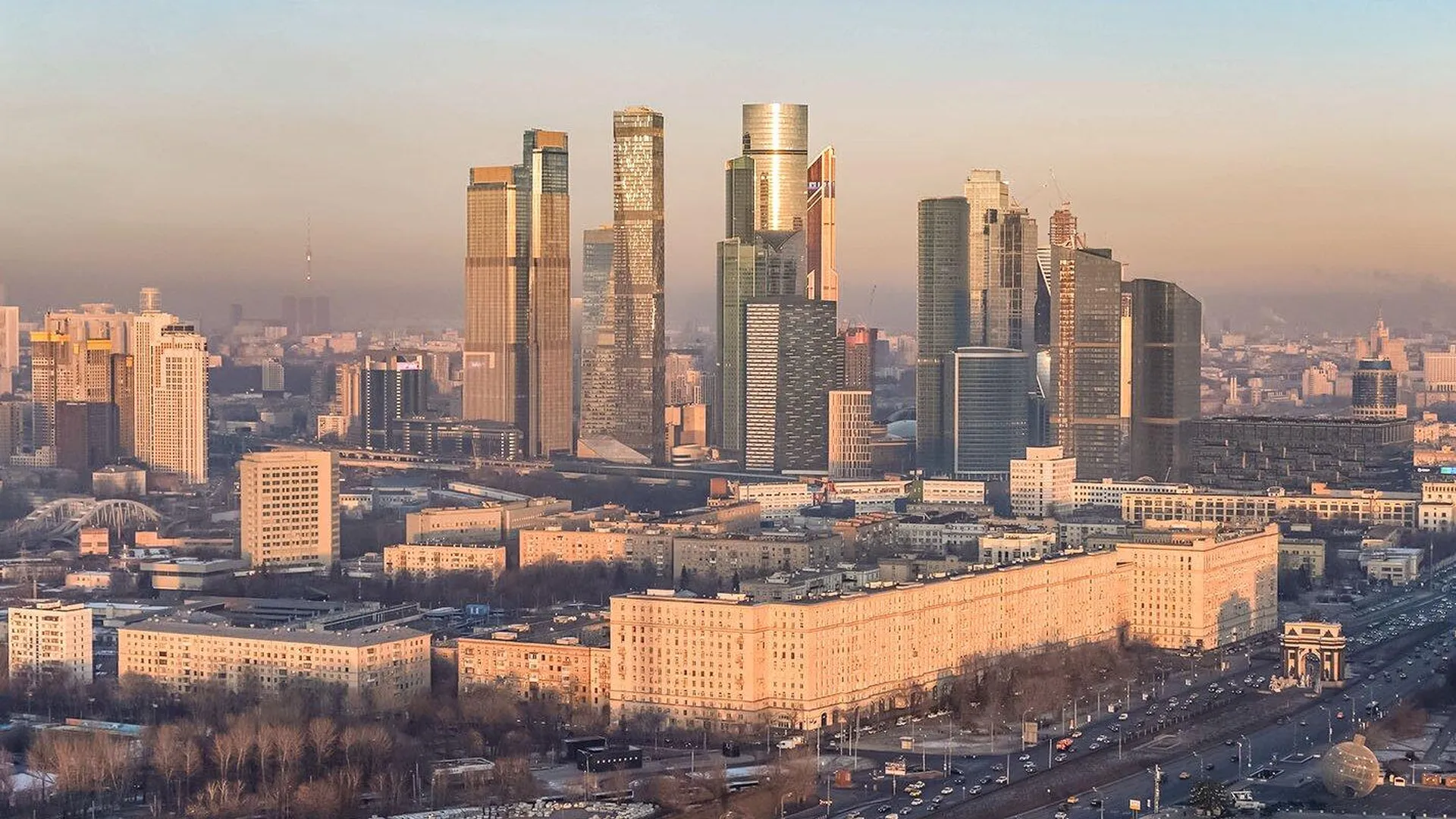 Андрей Бочкарев: В «Москва‑Сити» появится пешеходный переход с причалом