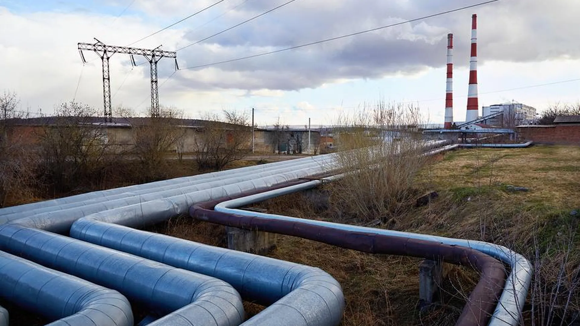 ДТЭК: оборудование 4 украинских ТЭС повреждено из-за российских ударов