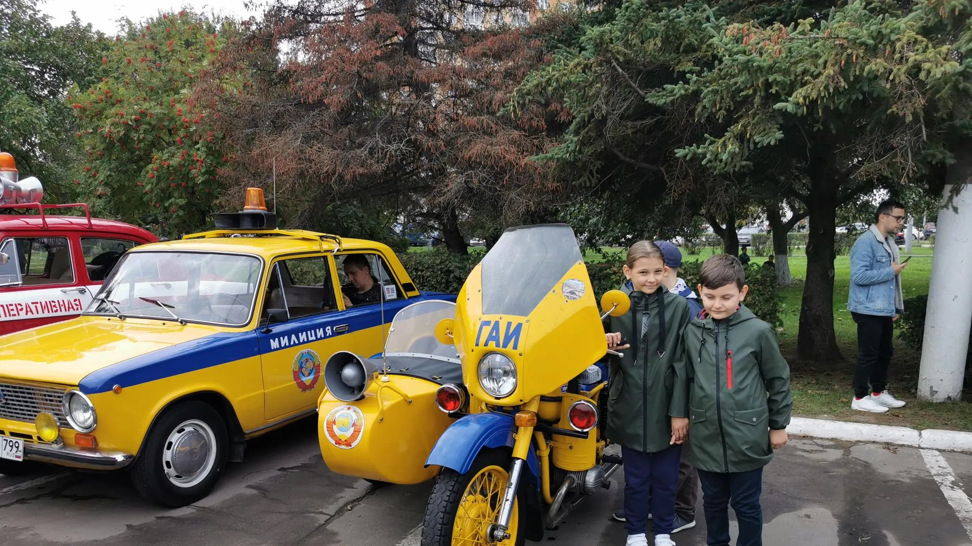 Около 100 ретроавтомобилей показали в Подольске на День города | РИАМО в  Подольске