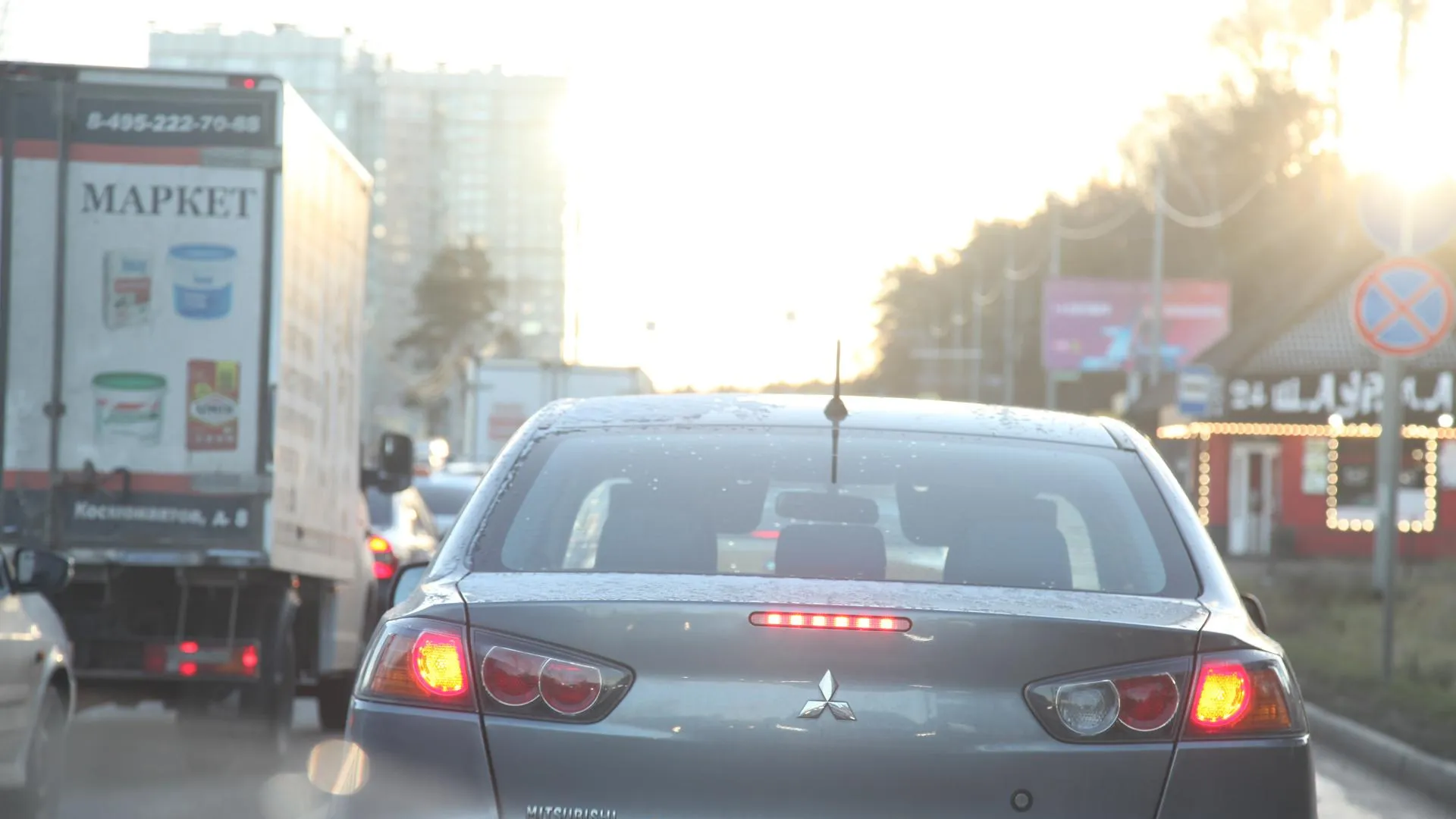 На дорогах Подмосковья зафиксировано более 813 тыс автомобилей утром 12 марта