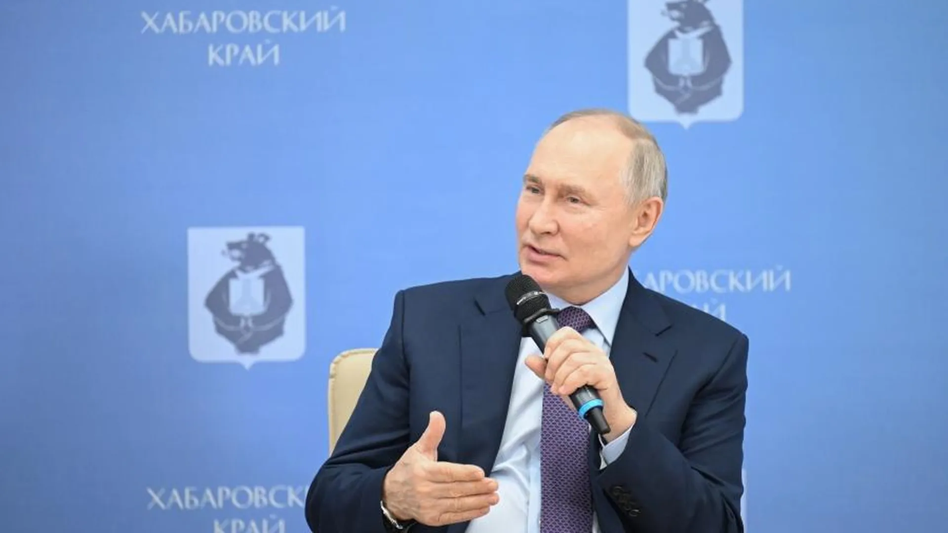 Путин пошутил о месте губернатора Дегтярева в иерархии после Господа