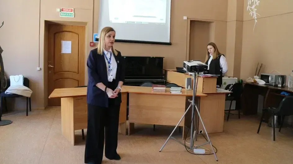 Дзержинским участникам проекта «Активное долголетие» рассказали о мошенниках