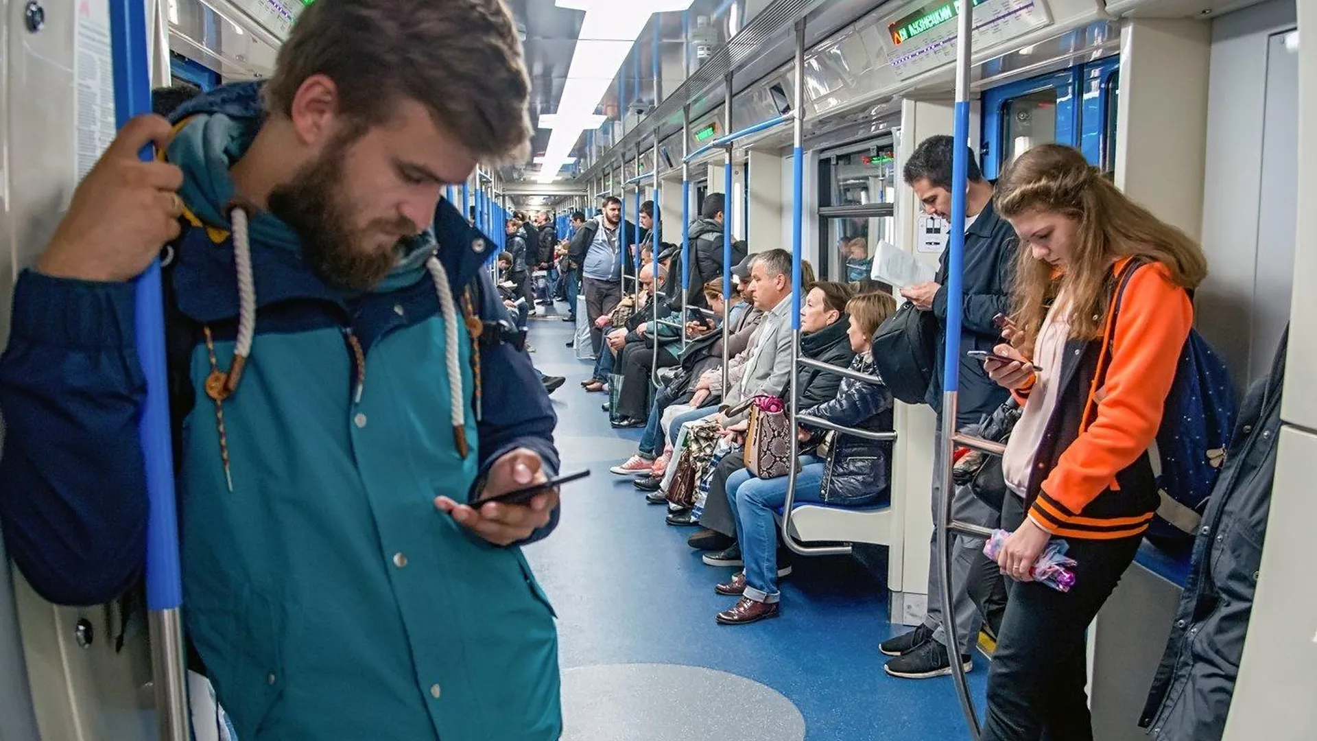 Фото Поп В Метро