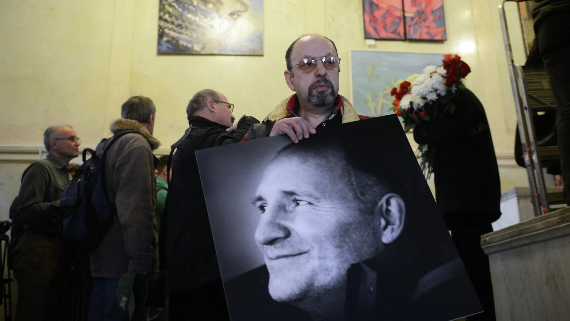 Церемония прощания с экологом Михаилом Бекетовым прошла в Москве