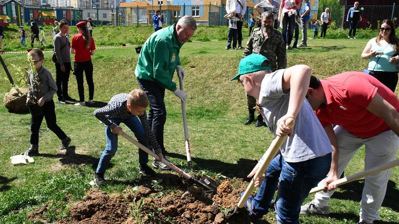 Более 7 тыс жителей Ленинского района приняли участие в акции «Лес Победы»