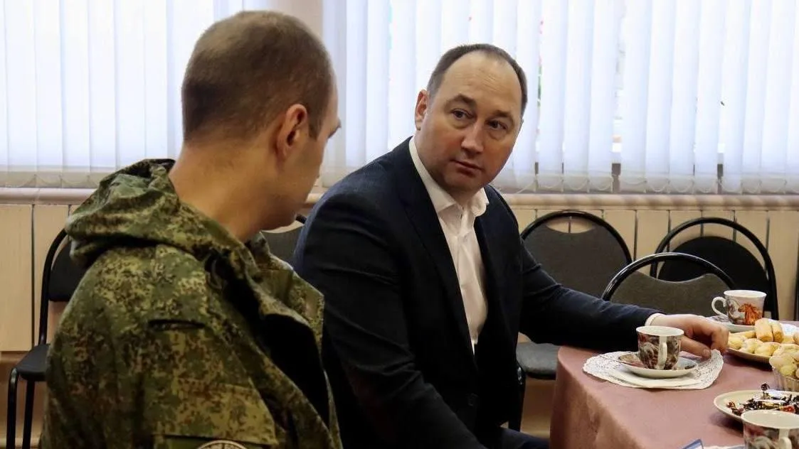 Глава округа Ступино передал квадрокоптер и телефон мобилизованному жителю