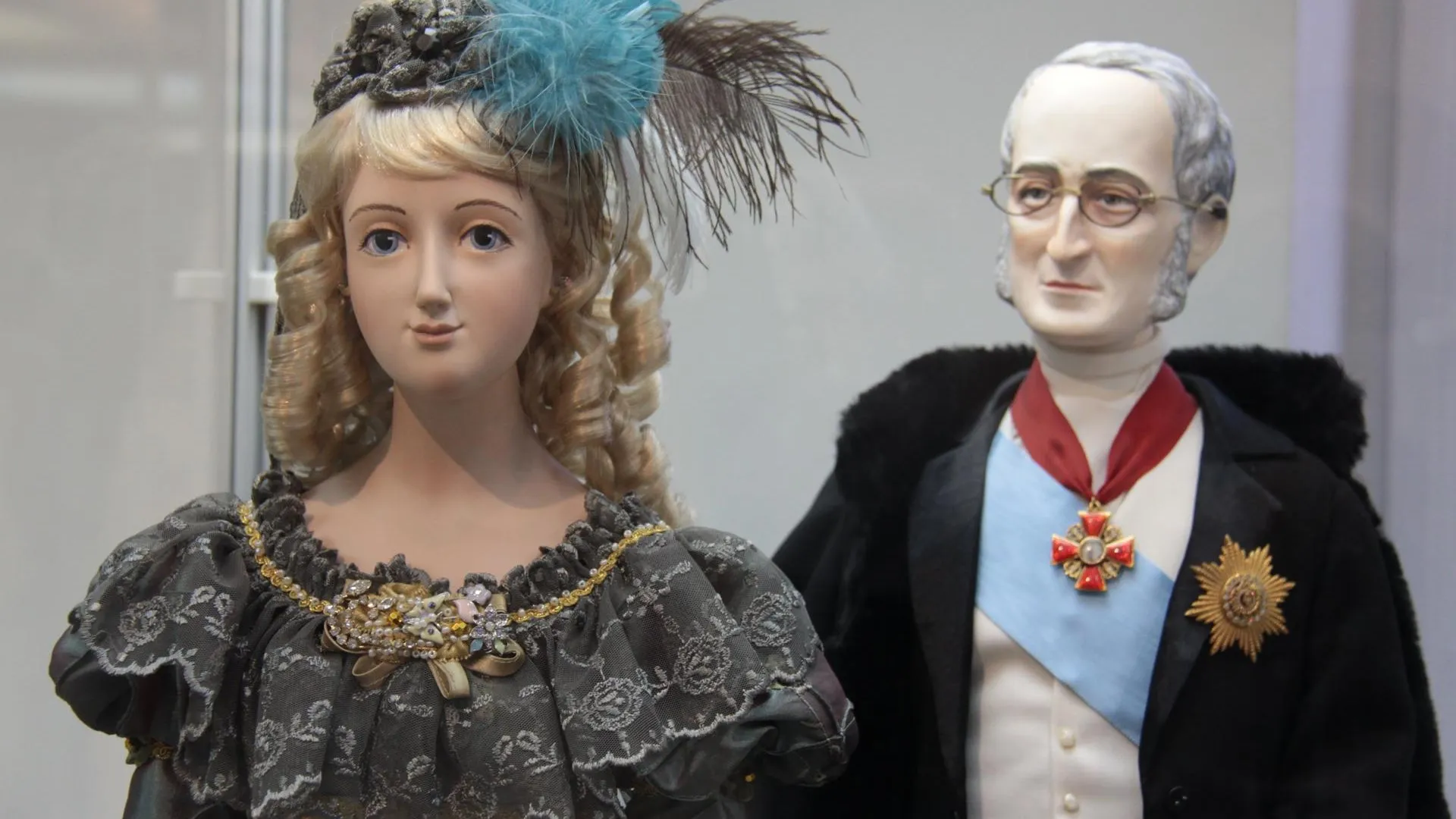 Выставка «Всемирная история в куклах» открылась в музее в Дмитрове