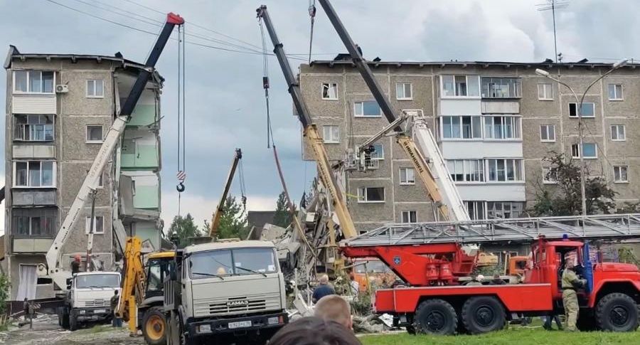 МЧС: из-под завалов в Нижнем Тагиле извлекли погибшую